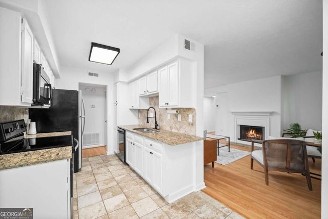 711 Glenleaf Drive, Peachtree Corners, GA 30092