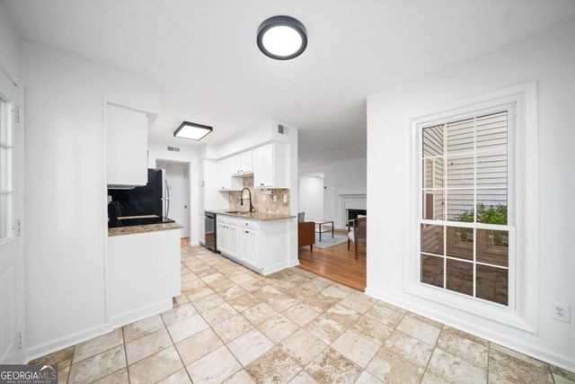 711 Glenleaf Drive, Peachtree Corners, GA 30092