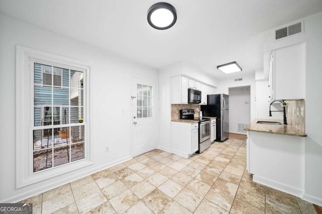 711 Glenleaf Drive, Peachtree Corners, GA 30092