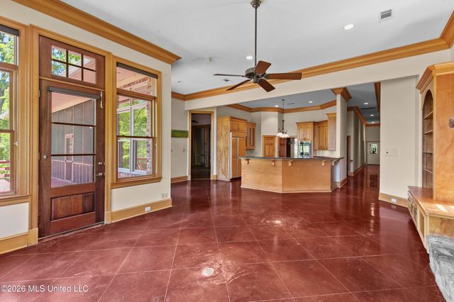 373 Chapel Hill Road, Flora, MS 39071