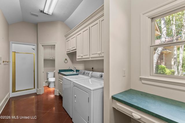373 Chapel Hill Road, Flora, MS 39071