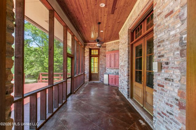 373 Chapel Hill Road, Flora, MS 39071