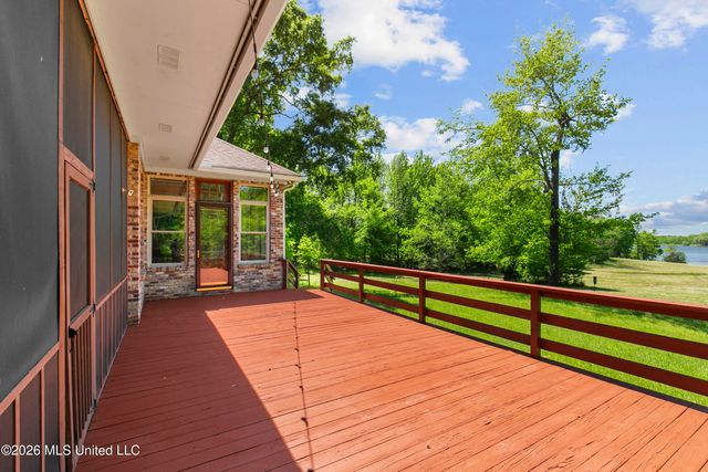 373 Chapel Hill Road, Flora, MS 39071