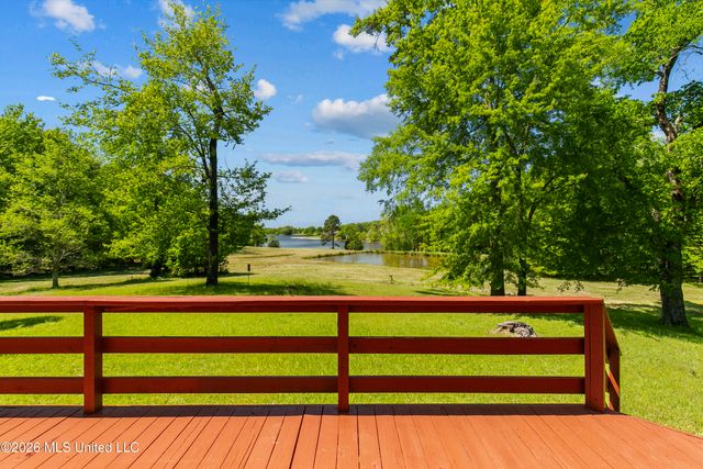 373 Chapel Hill Road, Flora, MS 39071