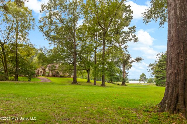 373 Chapel Hill Road, Flora, MS 39071