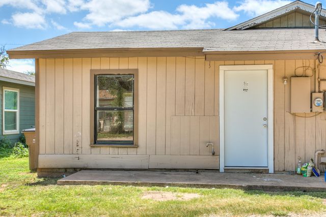 132 E 11th Street, San Angelo, TX 76903