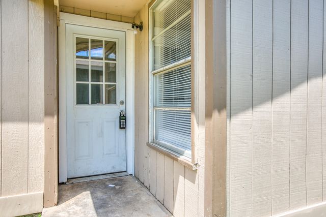 132 E 11th Street, San Angelo, TX 76903