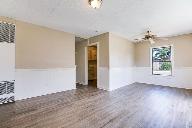 132 E 11th Street, San Angelo, TX 76903