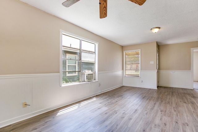 132 E 11th Street, San Angelo, TX 76903