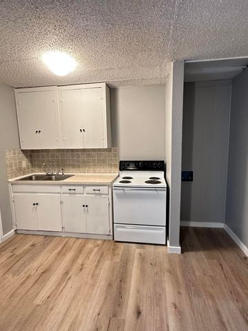 132 E 11th Street, San Angelo, TX 76903