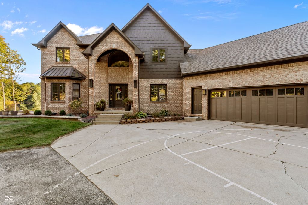 96 Cedar Lane, Cicero, IN 46034