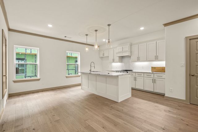 304 Golden Bell Lane, Fort Worth, TX 76107