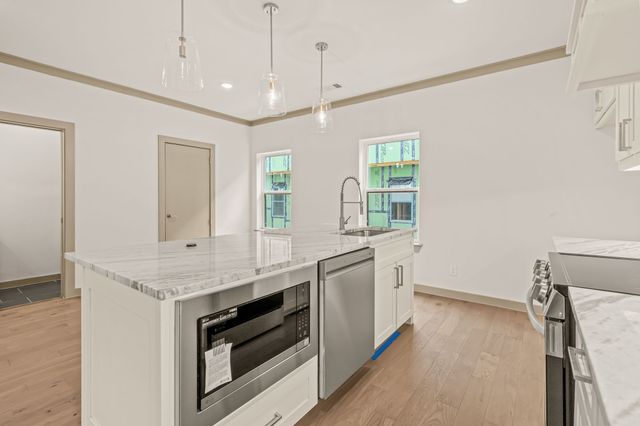 304 Golden Bell Lane, Fort Worth, TX 76107