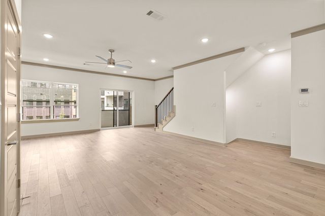 304 Golden Bell Lane, Fort Worth, TX 76107