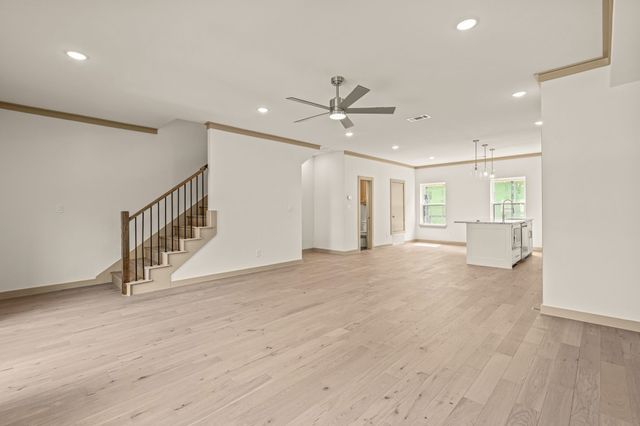 304 Golden Bell Lane, Fort Worth, TX 76107