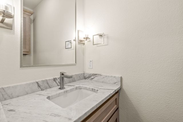 304 Golden Bell Lane, Fort Worth, TX 76107