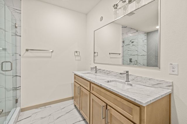 304 Golden Bell Lane, Fort Worth, TX 76107