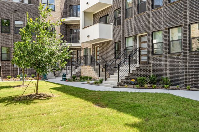304 Golden Bell Lane, Fort Worth, TX 76107
