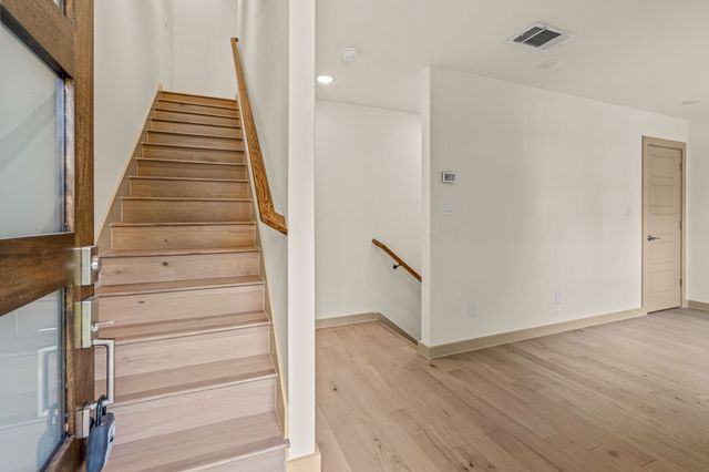 304 Golden Bell Lane, Fort Worth, TX 76107