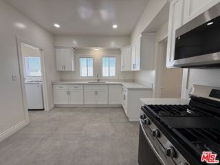 1462 W 36th Street 1462 1/2, Los Angeles, CA 90018