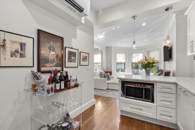 95 Saint Botolph 3, Boston, MA 02116