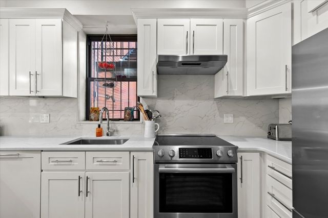95 Saint Botolph 3, Boston, MA 02116