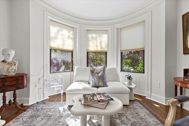 95 Saint Botolph 3, Boston, MA 02116