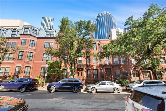 95 Saint Botolph 3, Boston, MA 02116