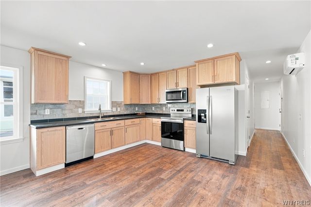 383 14th Street, Buffalo, NY 14213