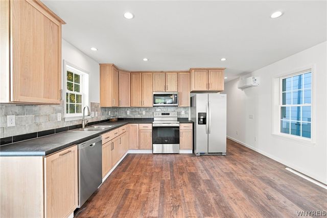 383 14th Street, Buffalo, NY 14213