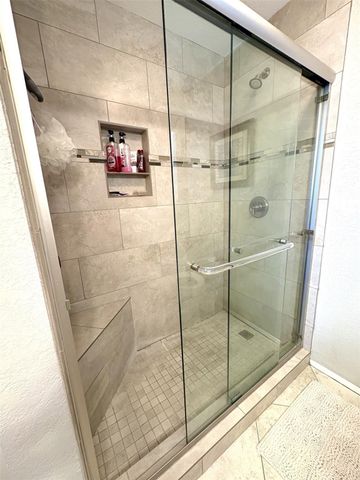 1255 Sailfish Street, Bayou Vista, TX 77563