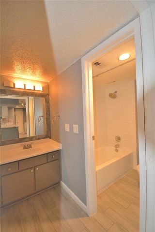 260 El Dorado Boulevard 903, Houston, TX 77598