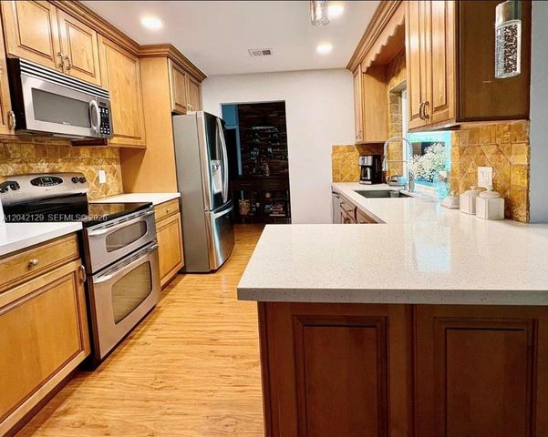 1903 NW 79th Avenue, Margate, FL 33063