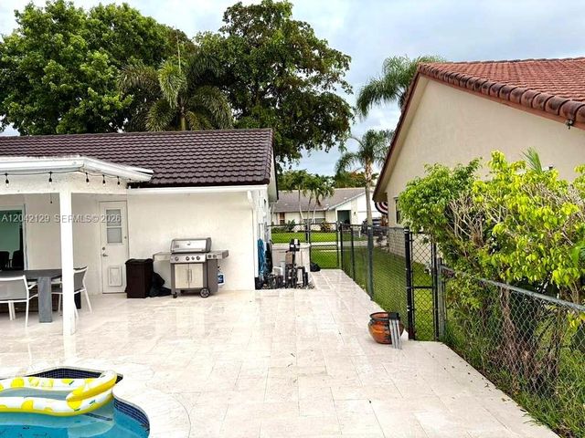 1903 NW 79th Avenue, Margate, FL 33063