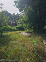 1906 N 6th Street, Fort Smith, AR 72904