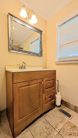 1301 Sassar Street, Dothan, AL 36301