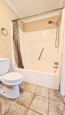 1301 Sassar Street, Dothan, AL 36301