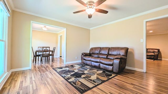 1301 Sassar Street, Dothan, AL 36301