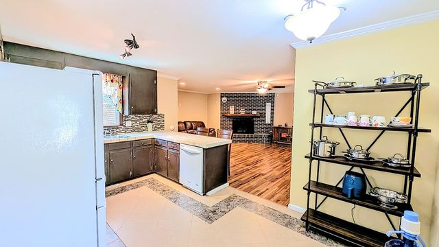 1301 Sassar Street, Dothan, AL 36301