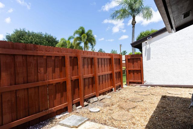 4978 Alder Drive B, West Palm Beach, FL 33417