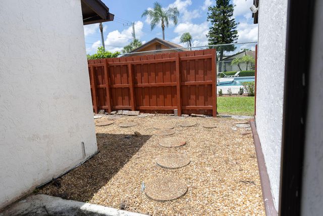 4978 Alder Drive B, West Palm Beach, FL 33417