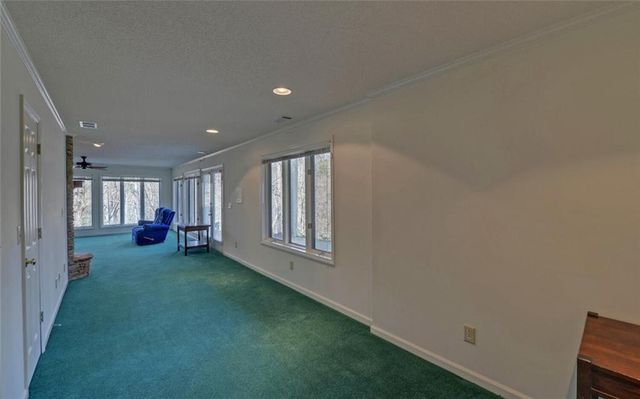 290 Waterfall Drive, Cleveland, GA 30528