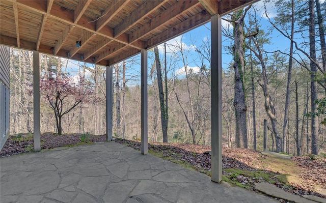 290 Waterfall Drive, Cleveland, GA 30528