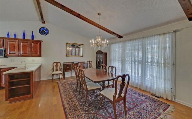 290 Waterfall Drive, Cleveland, GA 30528