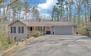 290 Waterfall Drive, Cleveland, GA 30528