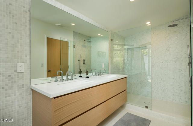 3505 El Lado Drive, Glendale, CA 91208