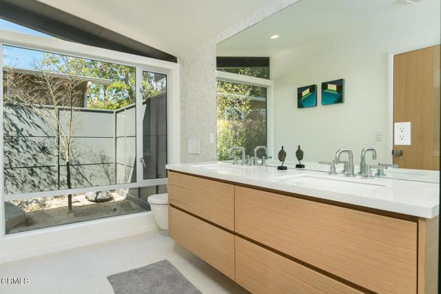 3505 El Lado Drive, Glendale, CA 91208