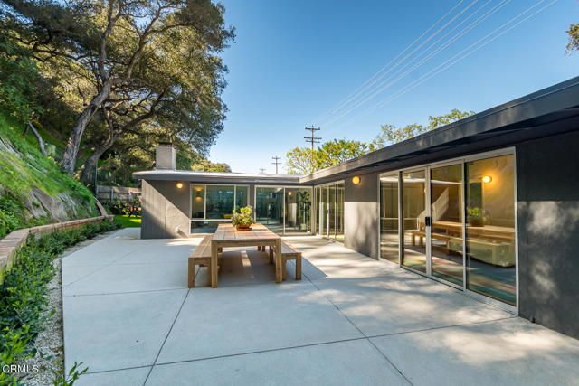 3505 El Lado Drive, Glendale, CA 91208