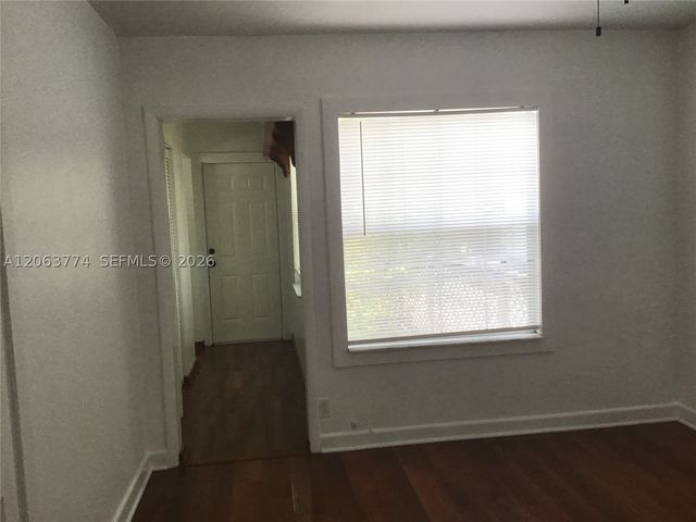 429 49th St, West Palm Beach, FL 33407