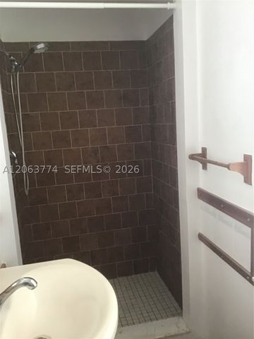429 49th St, West Palm Beach, FL 33407